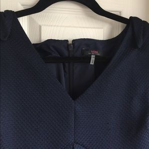 Trina Turk Tie Shoulder V-neck dress